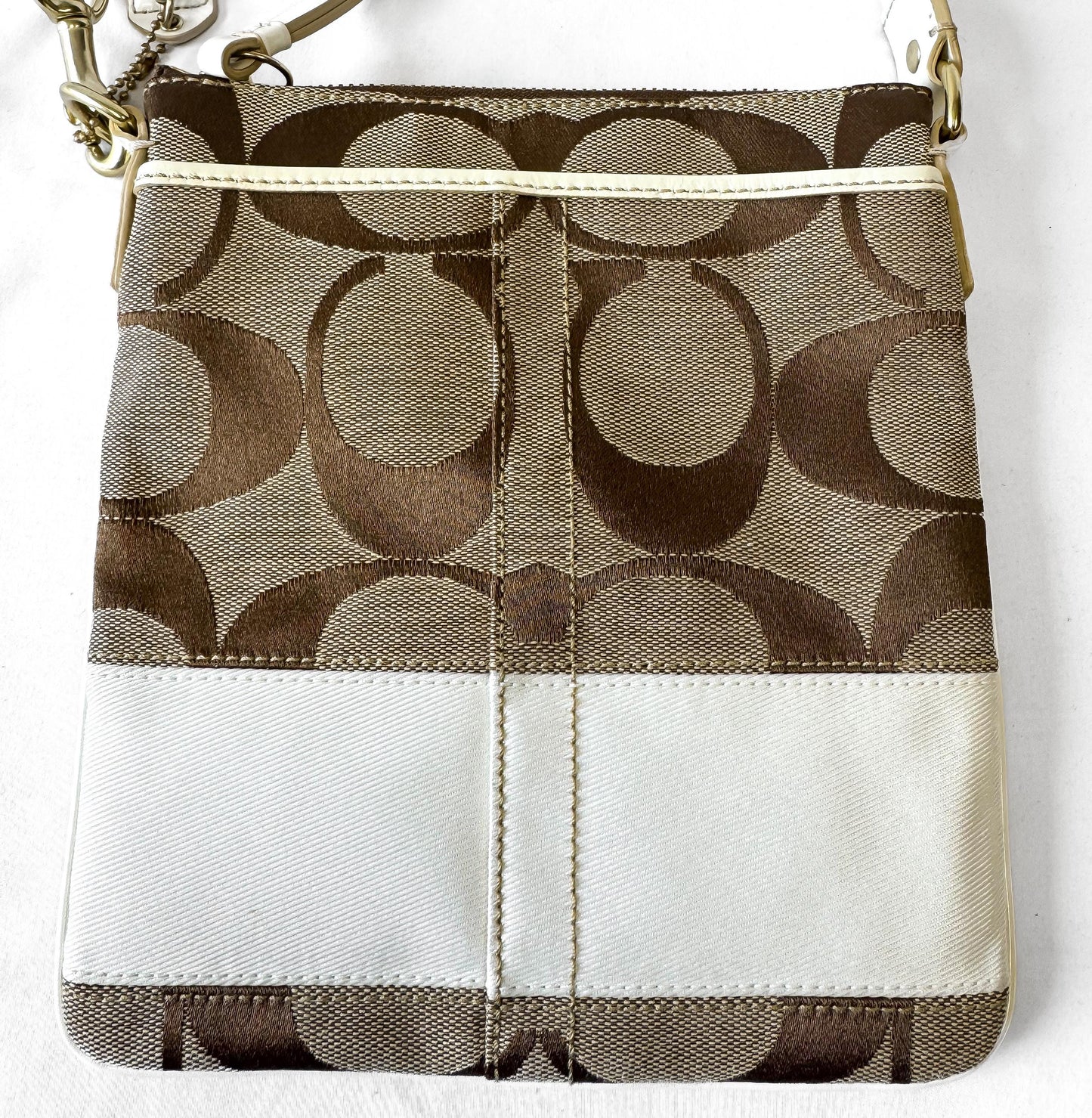 Y2K Coach Signature Kitt Beige Off-White Cream Canvas Messenger Crossbody Bag, Style 10129