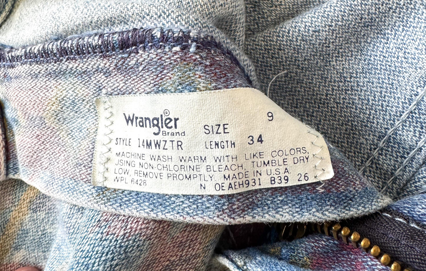 Vintage Wrangler Light Wash Faded Geometric Print Tapered Jeans, Sz. 28" x 34", Unique Retro Western Festival Jeans