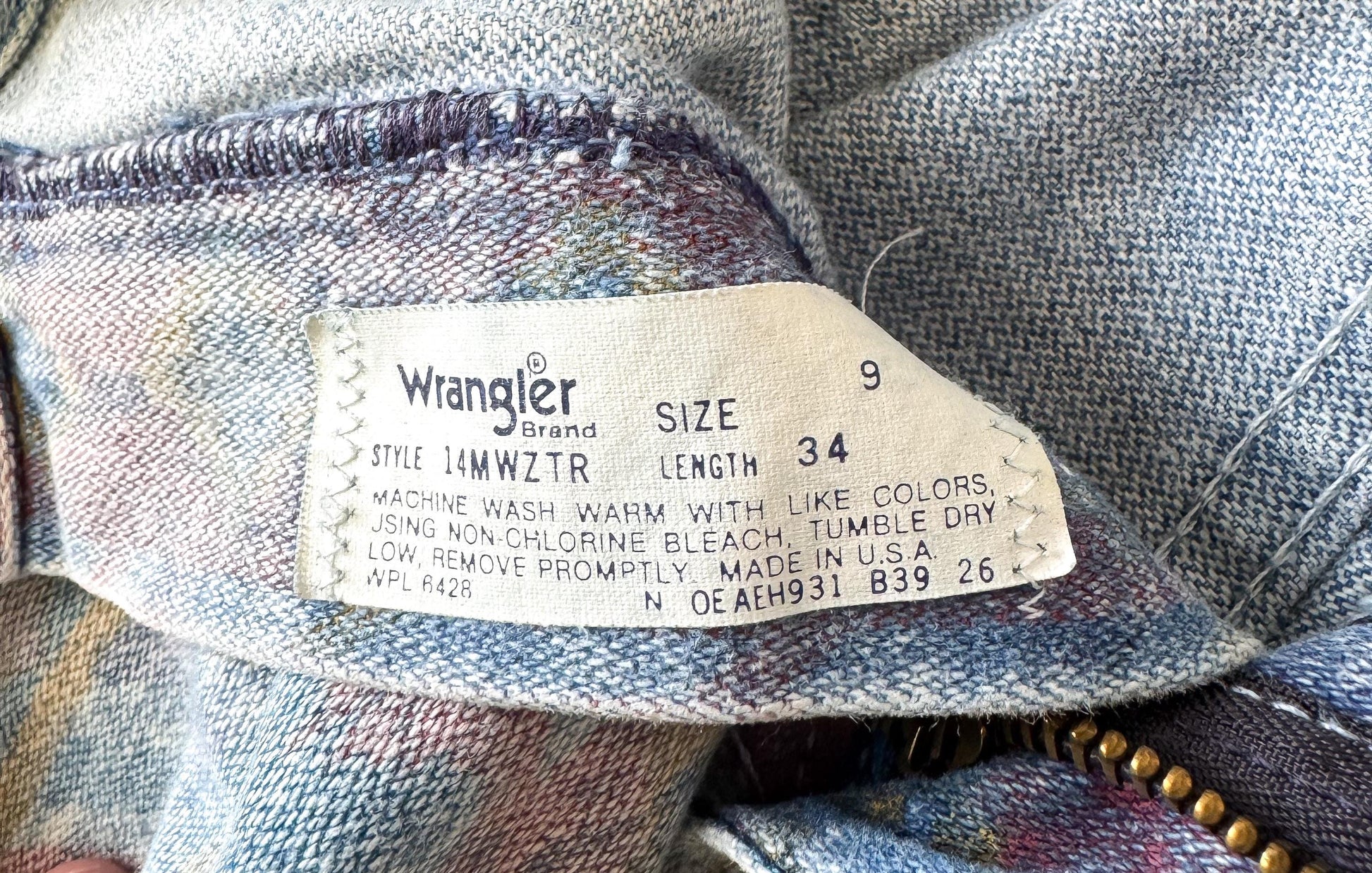 Vintage Wrangler Light Wash Faded Geometric Print Tapered Jeans, Sz. 28" x 34", Unique Retro Western Festival Jeans