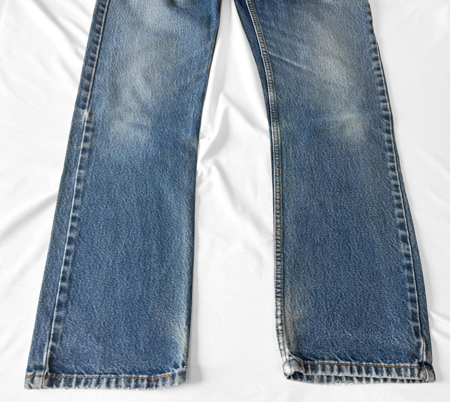 Y2K Style Levi's 505 Medium Wash Slim Fit Unisex Jeans, Men's Sz. 30" x 30"