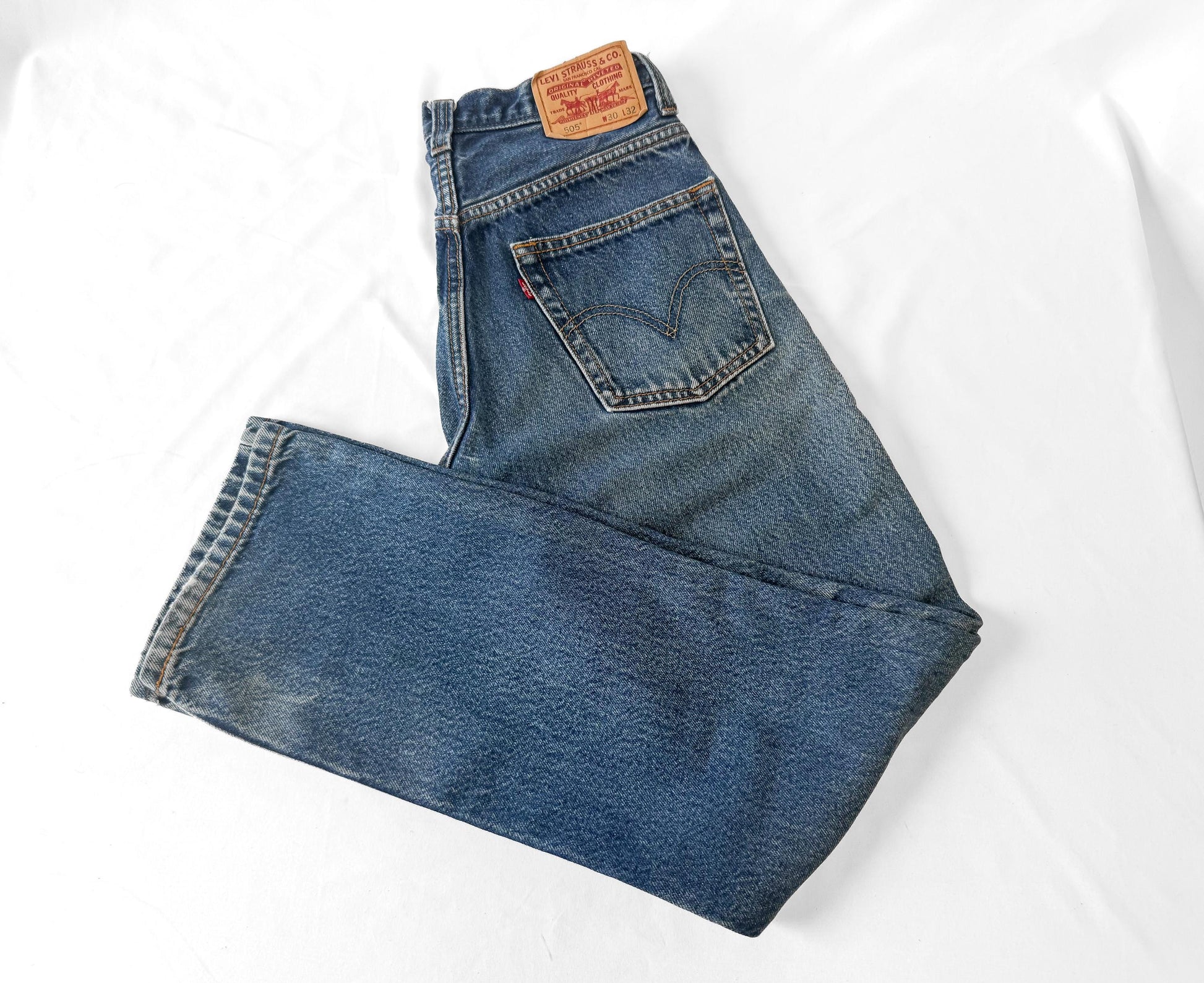 Y2K Style Levi's 505 Medium Wash Slim Fit Unisex Jeans, Men's Sz. 30" x 30"