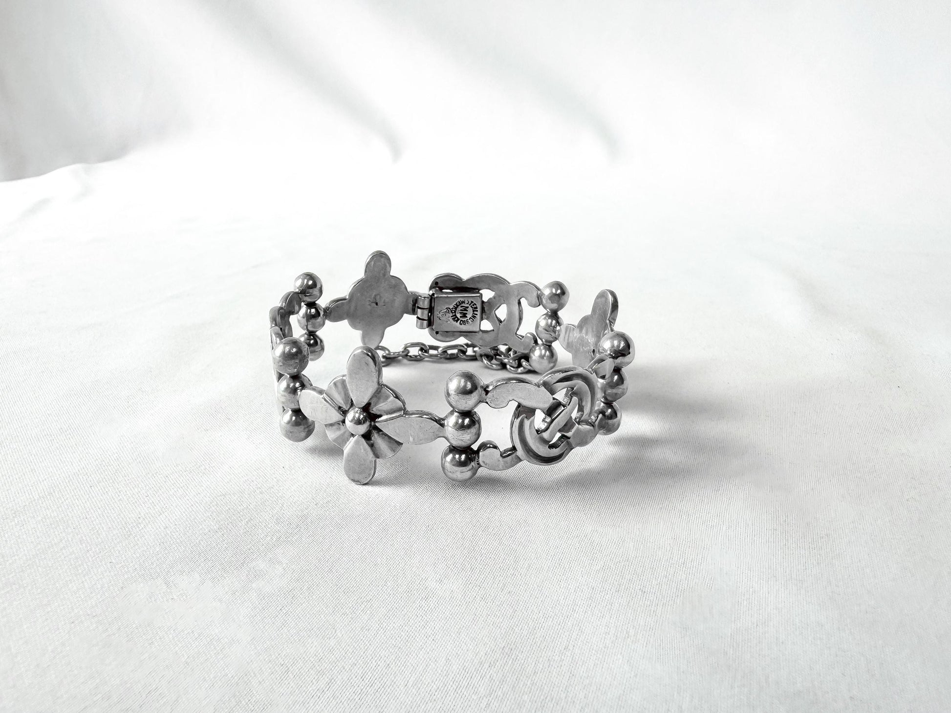 Vintage Maximilian Mondragon .980 Silver Taxco Mexico Floral Abstract Panel Link Bracelet, 8 Inches, Boho Style Unisex Bracelet