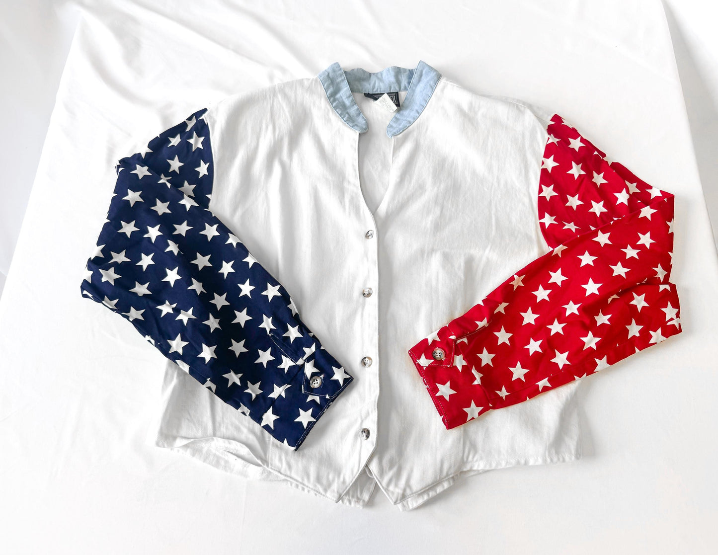 Vintage Americana Western Red White Blue Star Long Sleeve Crop Button Up, Women's Sz. S, Unique Western Patriotic Style Top