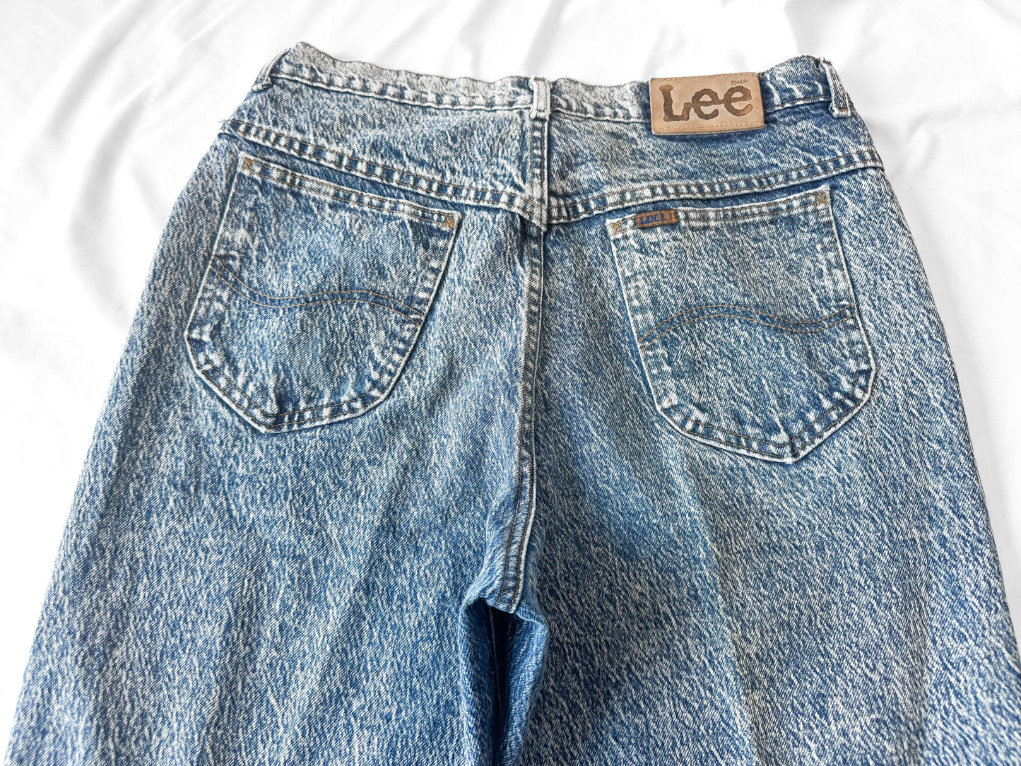 Vintage Lee Riveted Light Acid Wash Tapered High Rise Unisex Jeans, Men's Sz. 32" x 31"