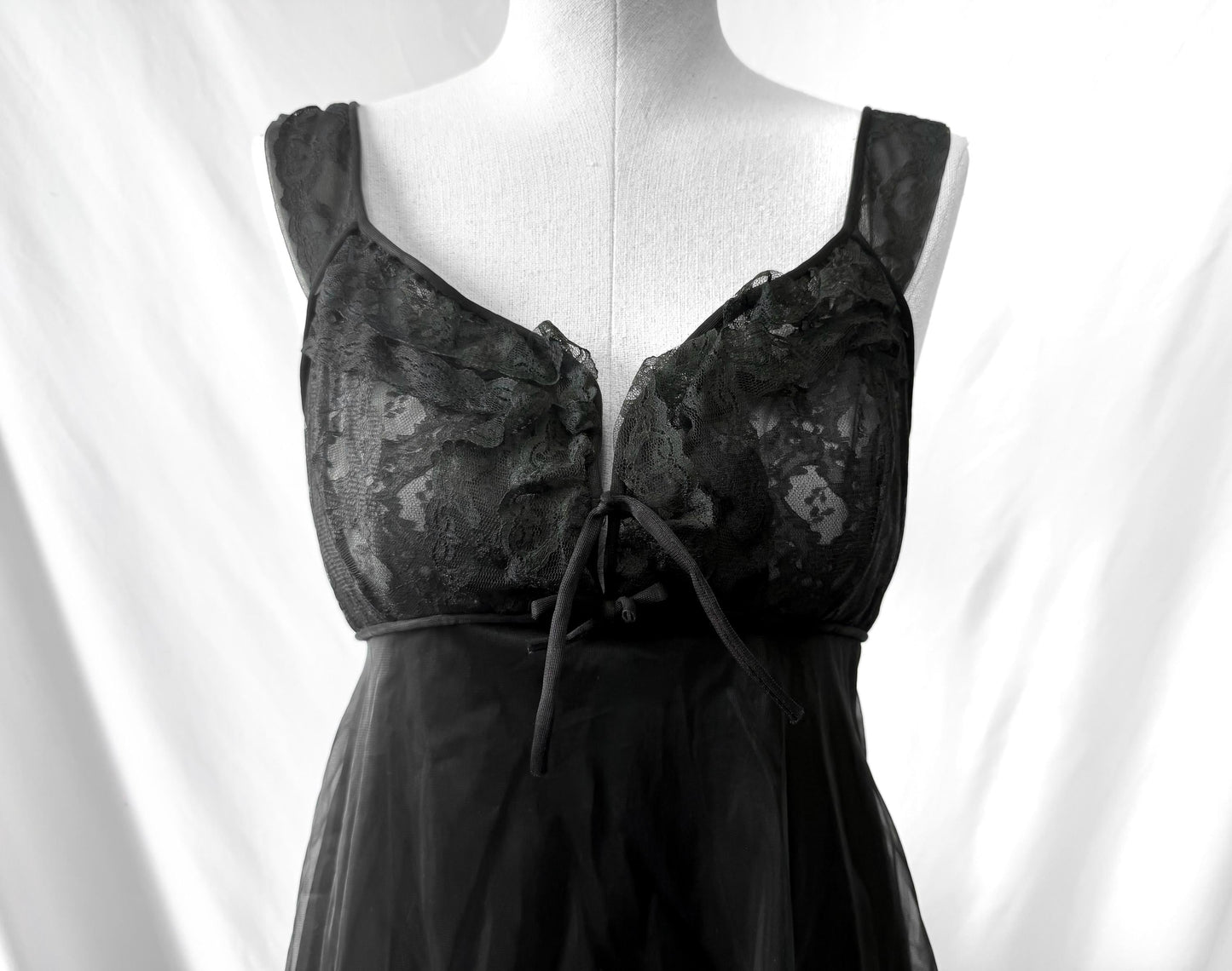 Vintage Black Floral Ruffle Lace Bodice Nylon Flowy Peignoir Slip Dress, Sz. M