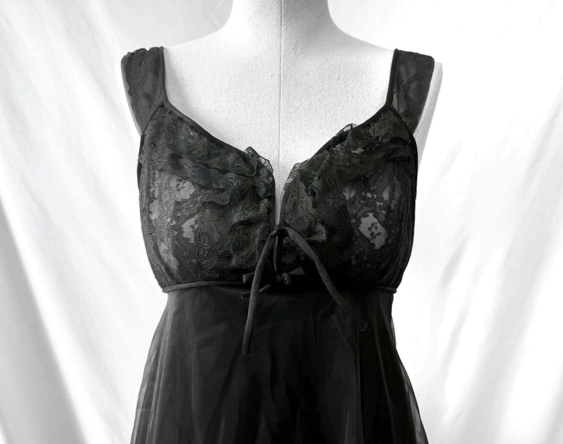 Vintage Black Floral Ruffle Lace Bodice Nylon Flowy Peignoir Slip Dress, Sz. M