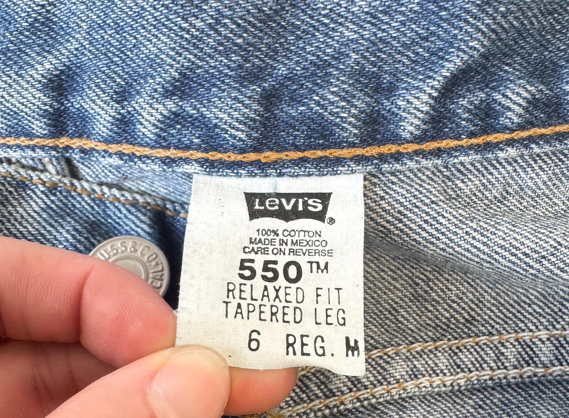 Vintage Levi's 550 Medium Wash High Rise Tapered Mom Jeans, Women's Sz. 28" x 30"