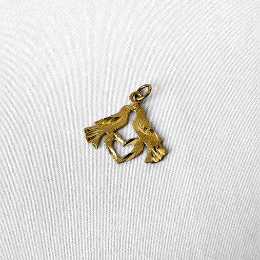 Vintage 10K Yellow Gold Love Birds Heart Diamond Cut Pendant