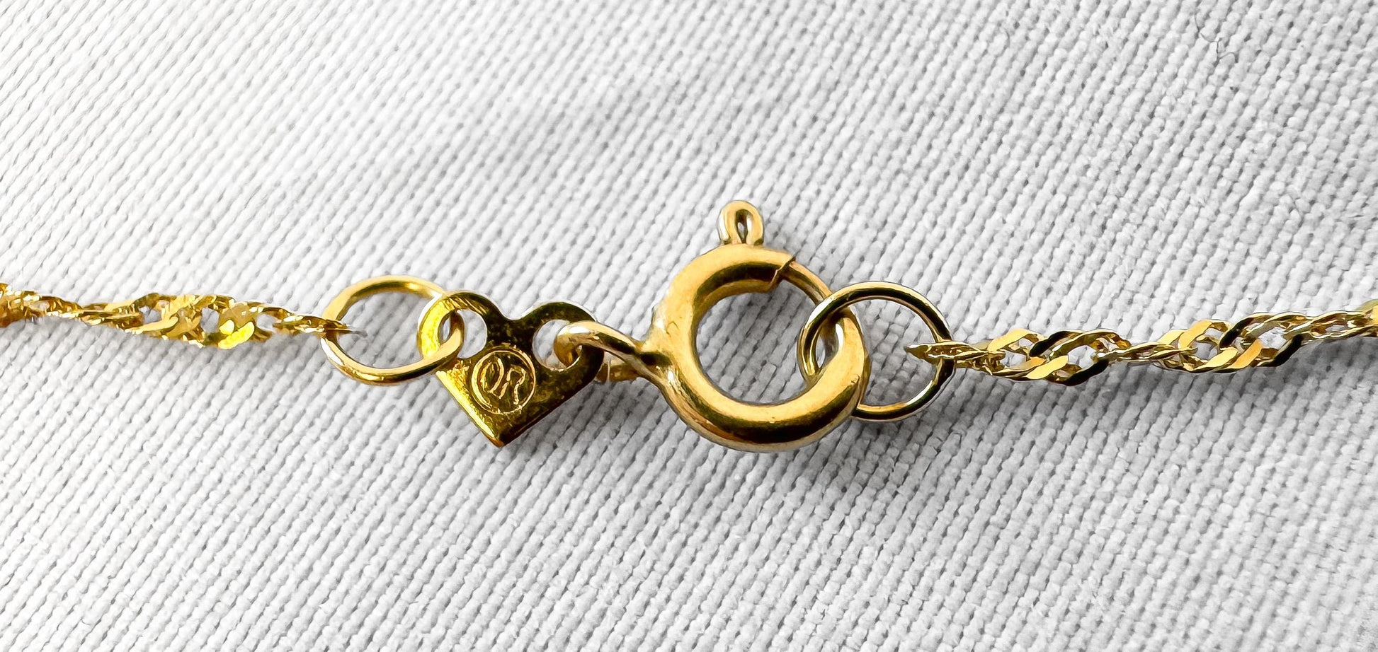 Vintage OroAmerica 14K Yellow Gold Twisted Serpentine Chain Approx. 18" Approximately 1mm Width, Simple Dainty Minimalist Layering Chain