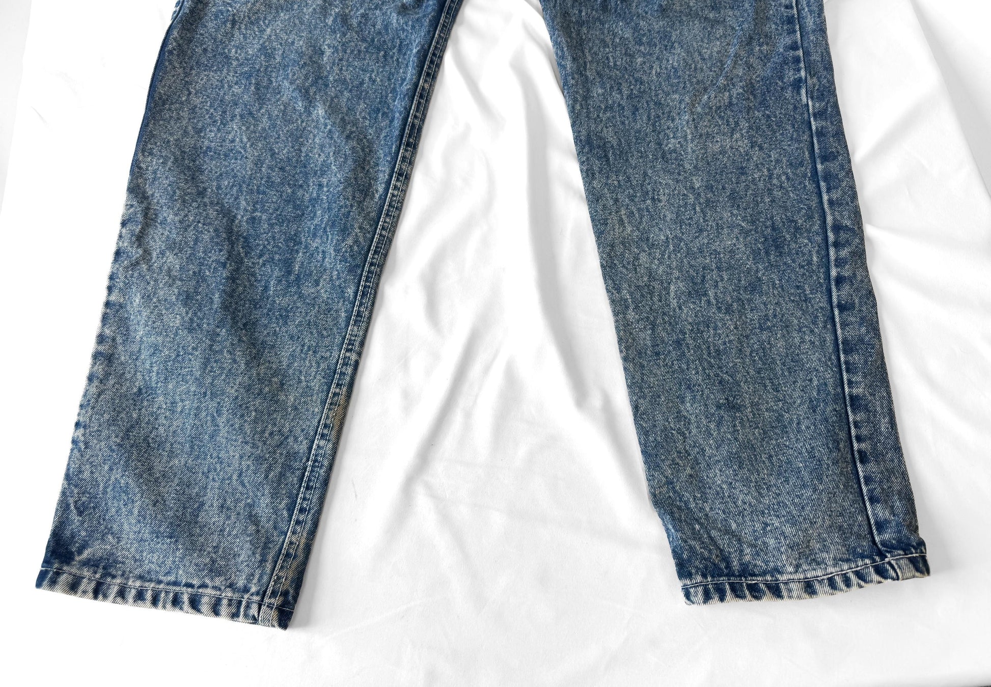 90s Wrangler Medium Acid Wash Men's Tapered Leg Jeans, Men's Sz. 36" x 32", Rare Vintage Western Jeans