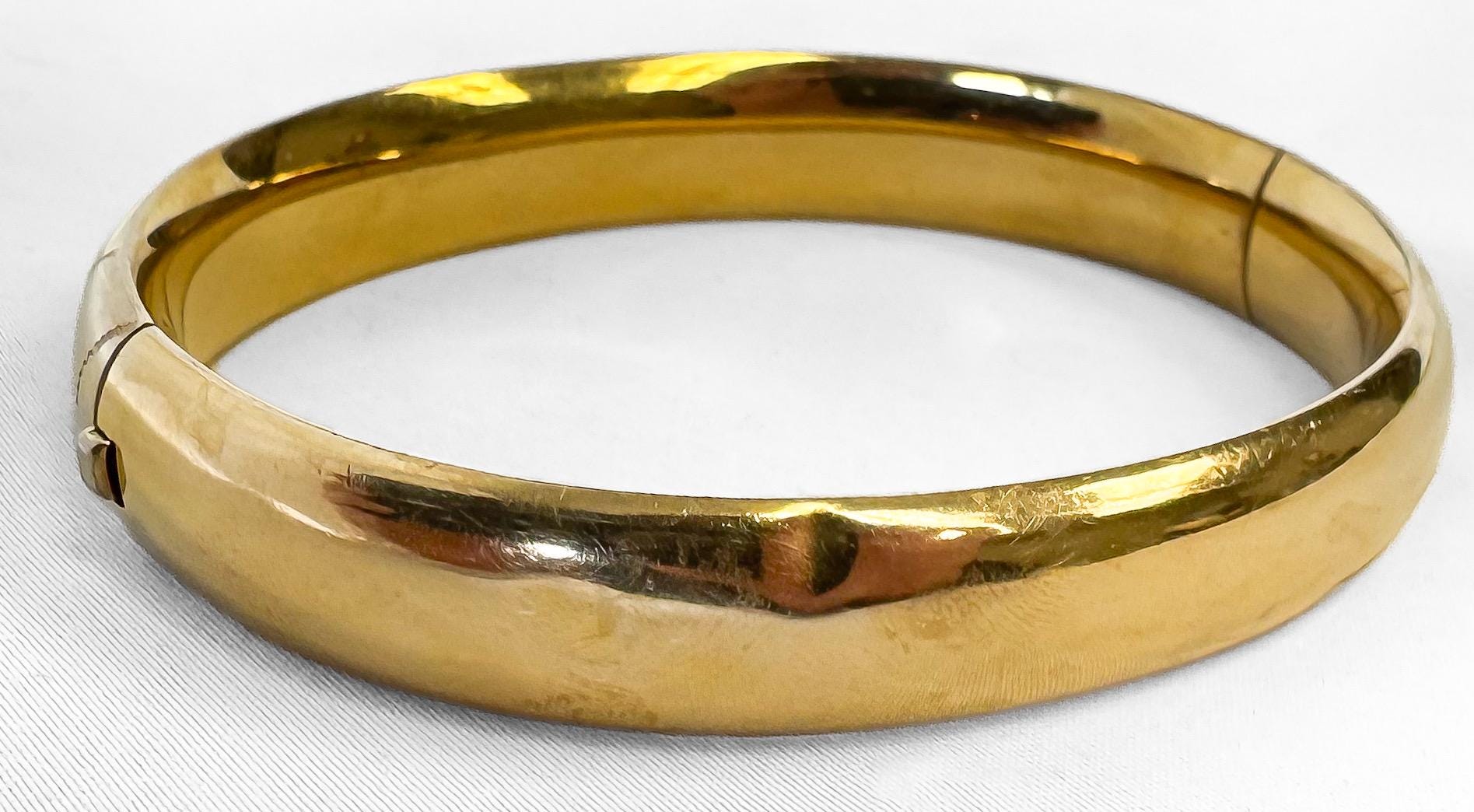 Vintage Walter E. Haguard Gold Filled Floral Etched Bangle Bracelet