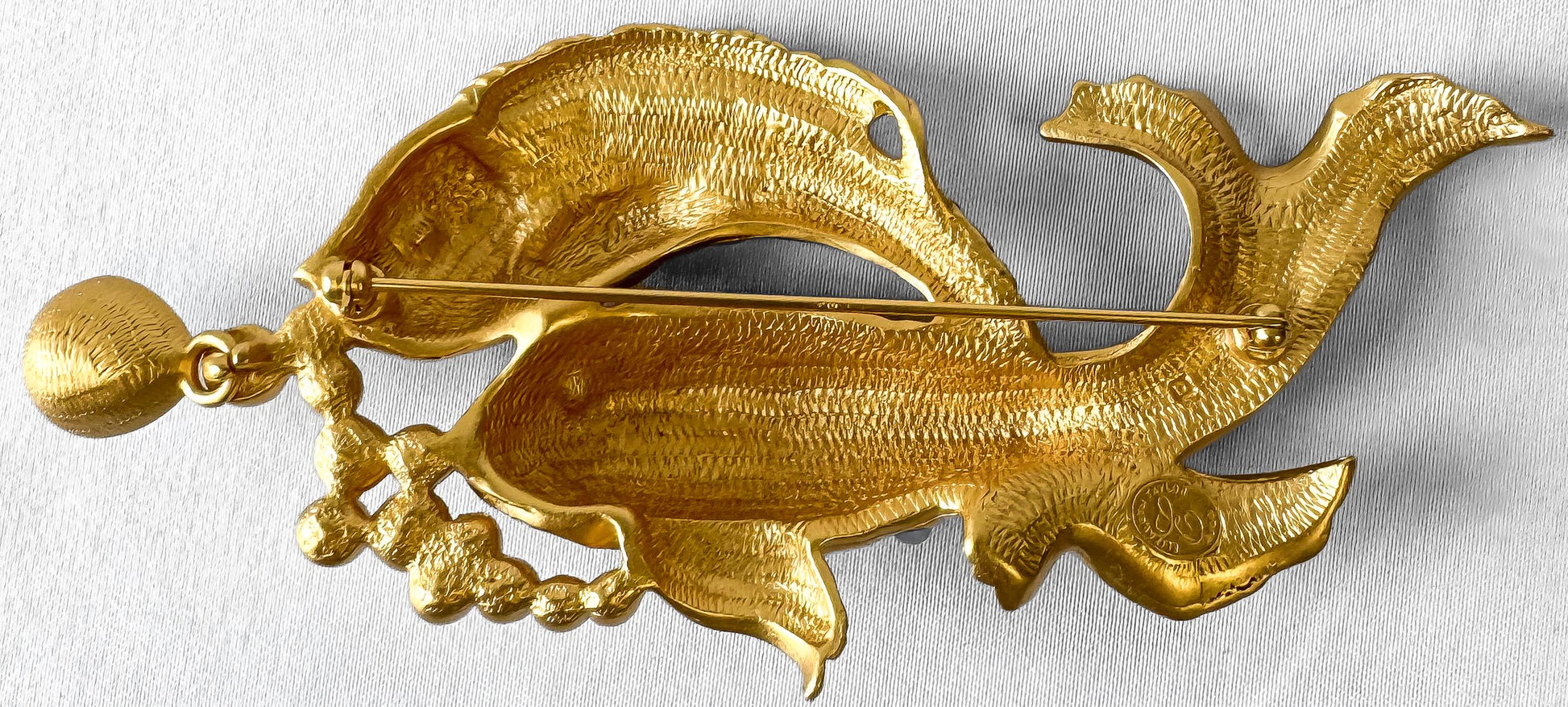 Vintage 90s Elizabeth Taylor Avon Sea Shimmer Koi Fish Brooch Pin, Rare Collectible Collectors Brooch