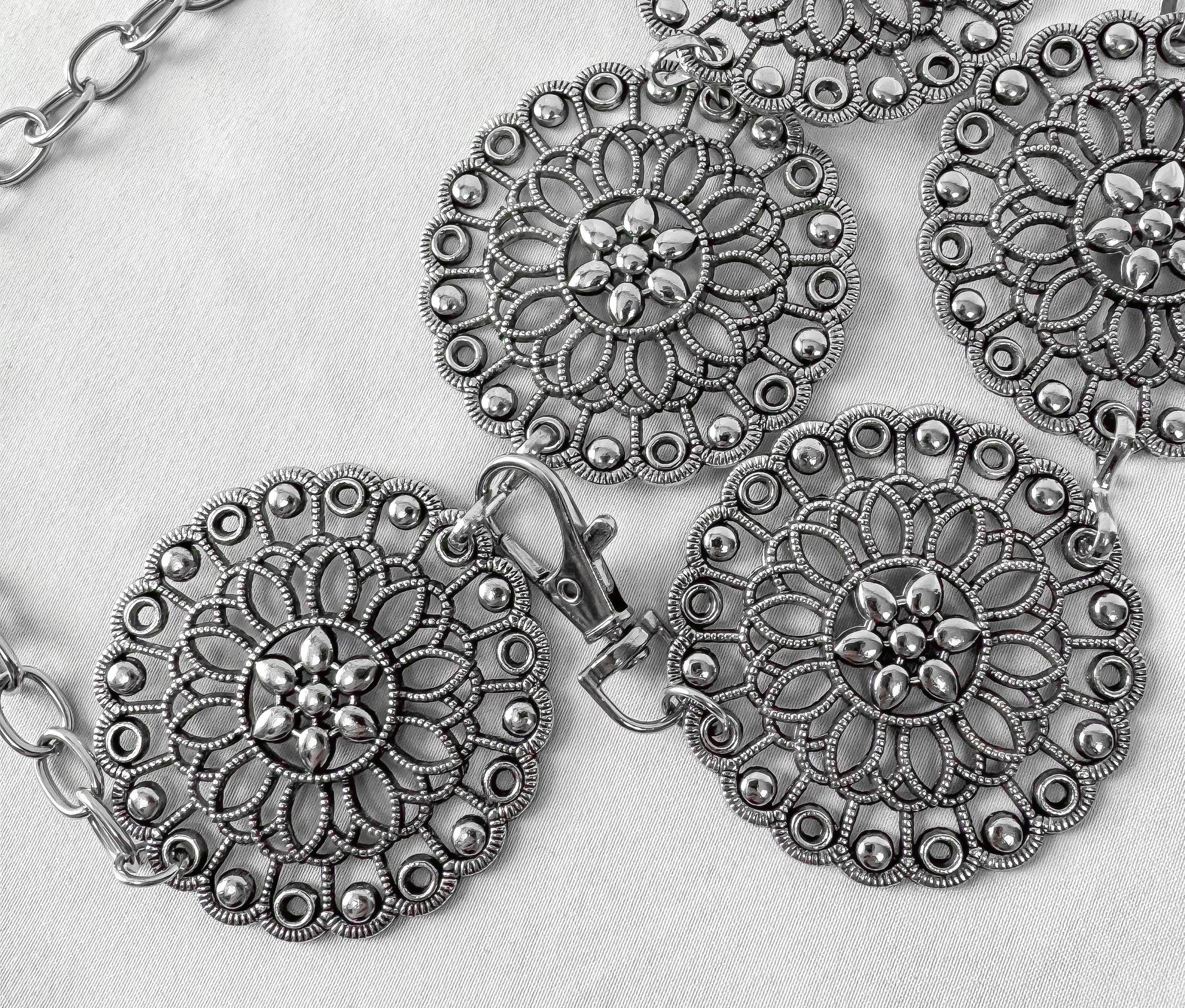 Vintage Silver Metal Floral Filigree Adjustable Chain Link Belt, Western Boho Style Accessories