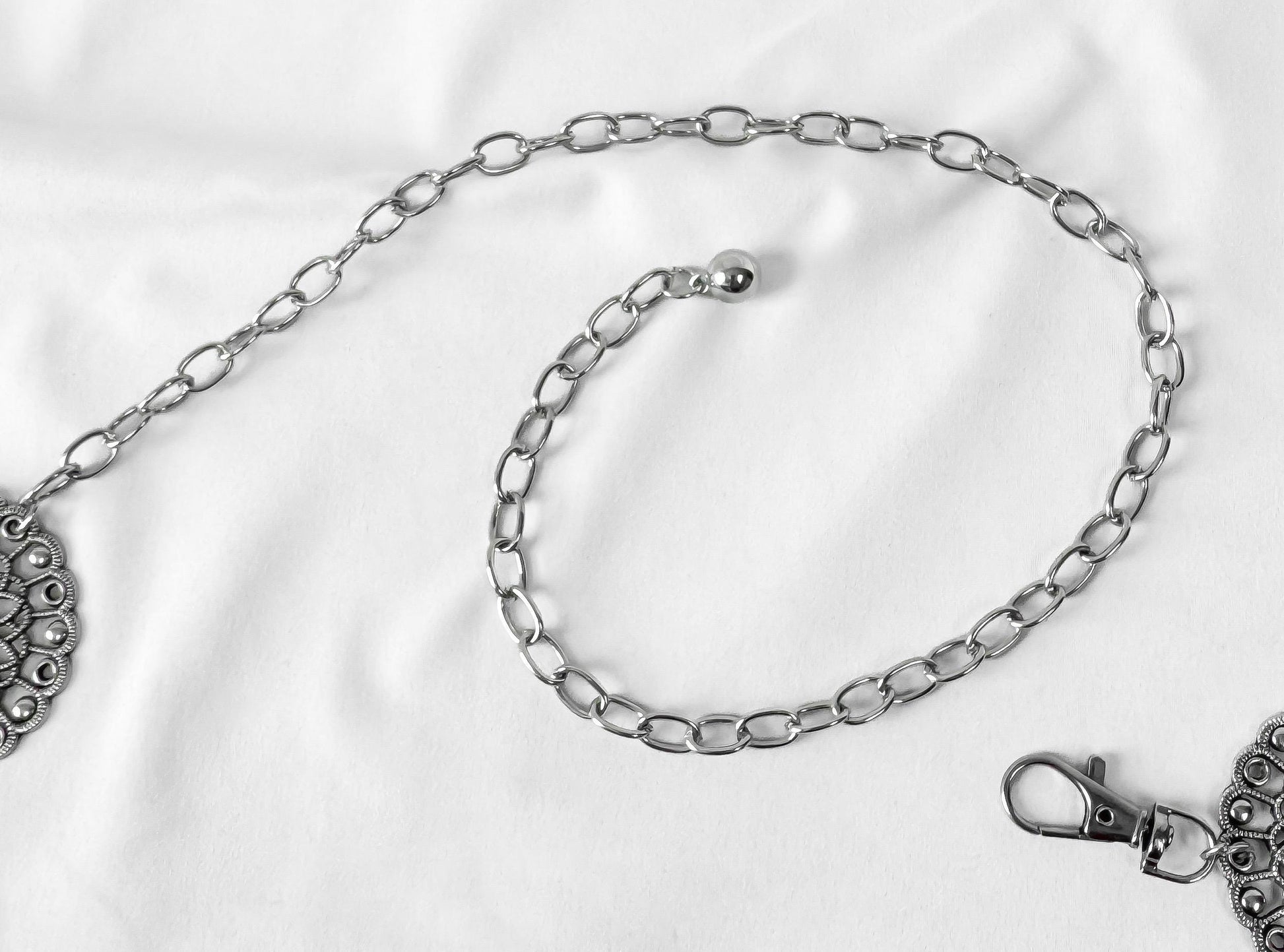 Vintage Silver Metal Floral Filigree Adjustable Chain Link Belt, Western Boho Style Accessories