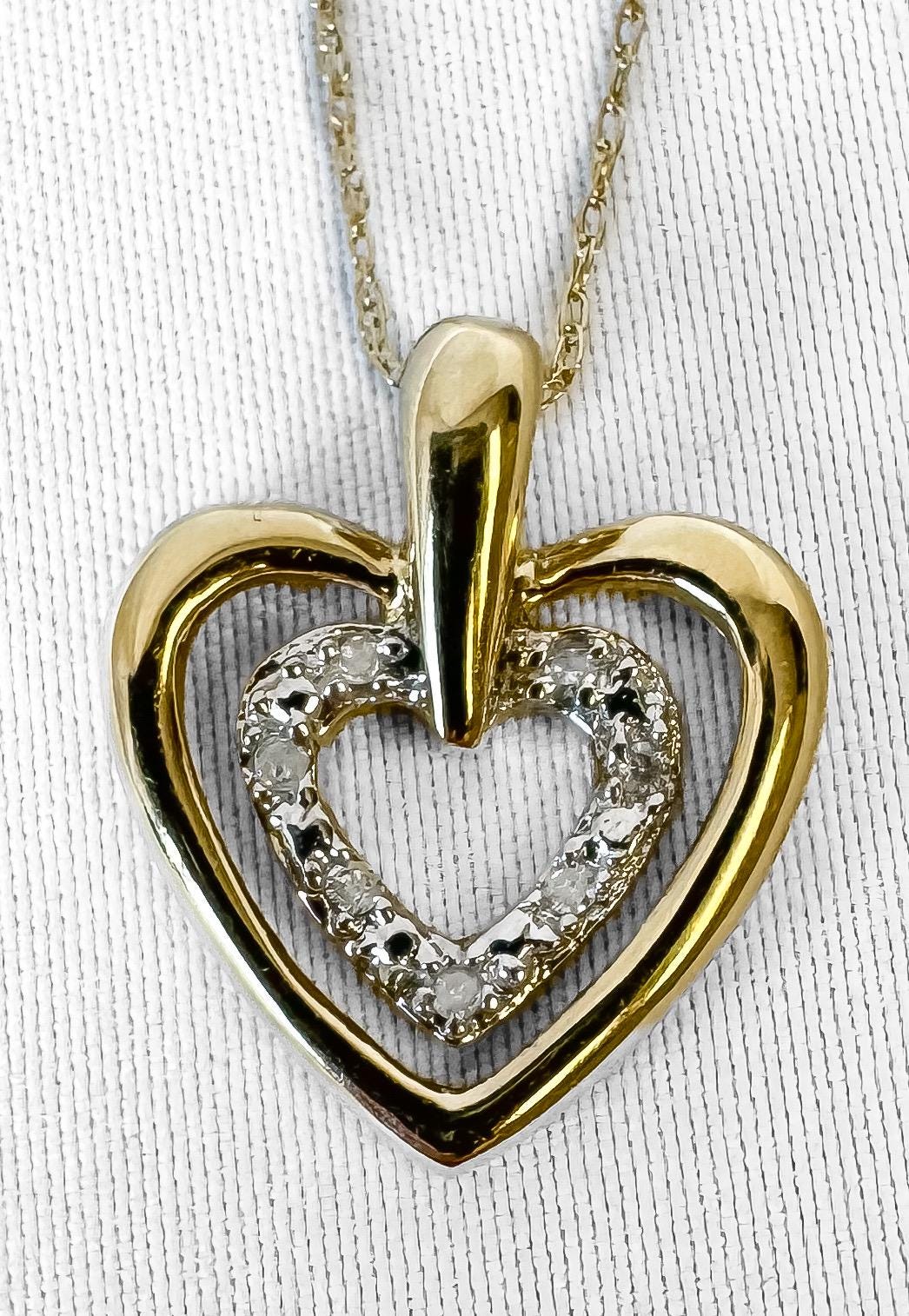 Vintage 10K Yellow Gold Diamond Accent Heart Necklace 18 Inches, Simple Dainty Everyday Minimalist Necklace