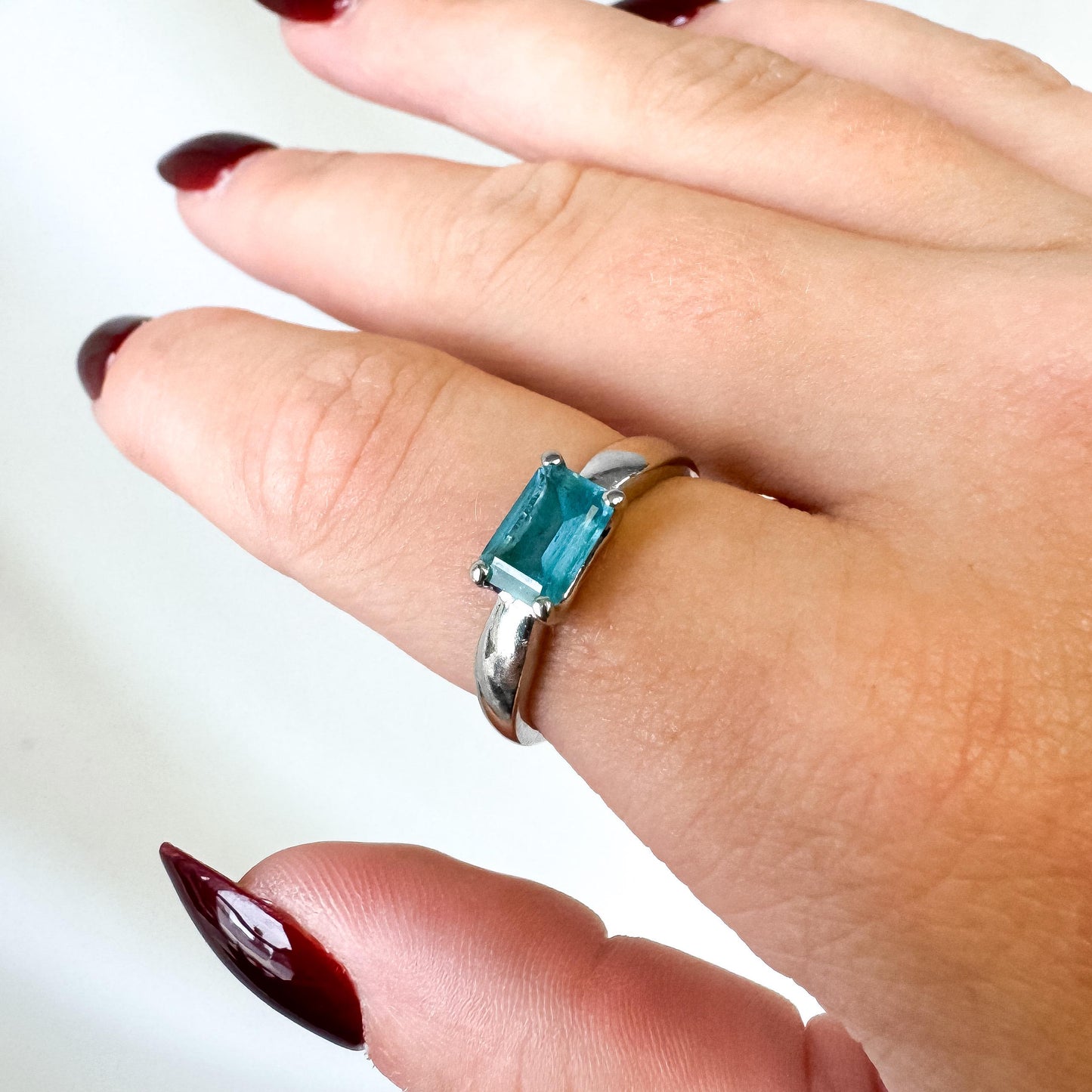 Vintage 14K White Gold Emerald Cut Blue Topaz Ring, Sz. 5.5
