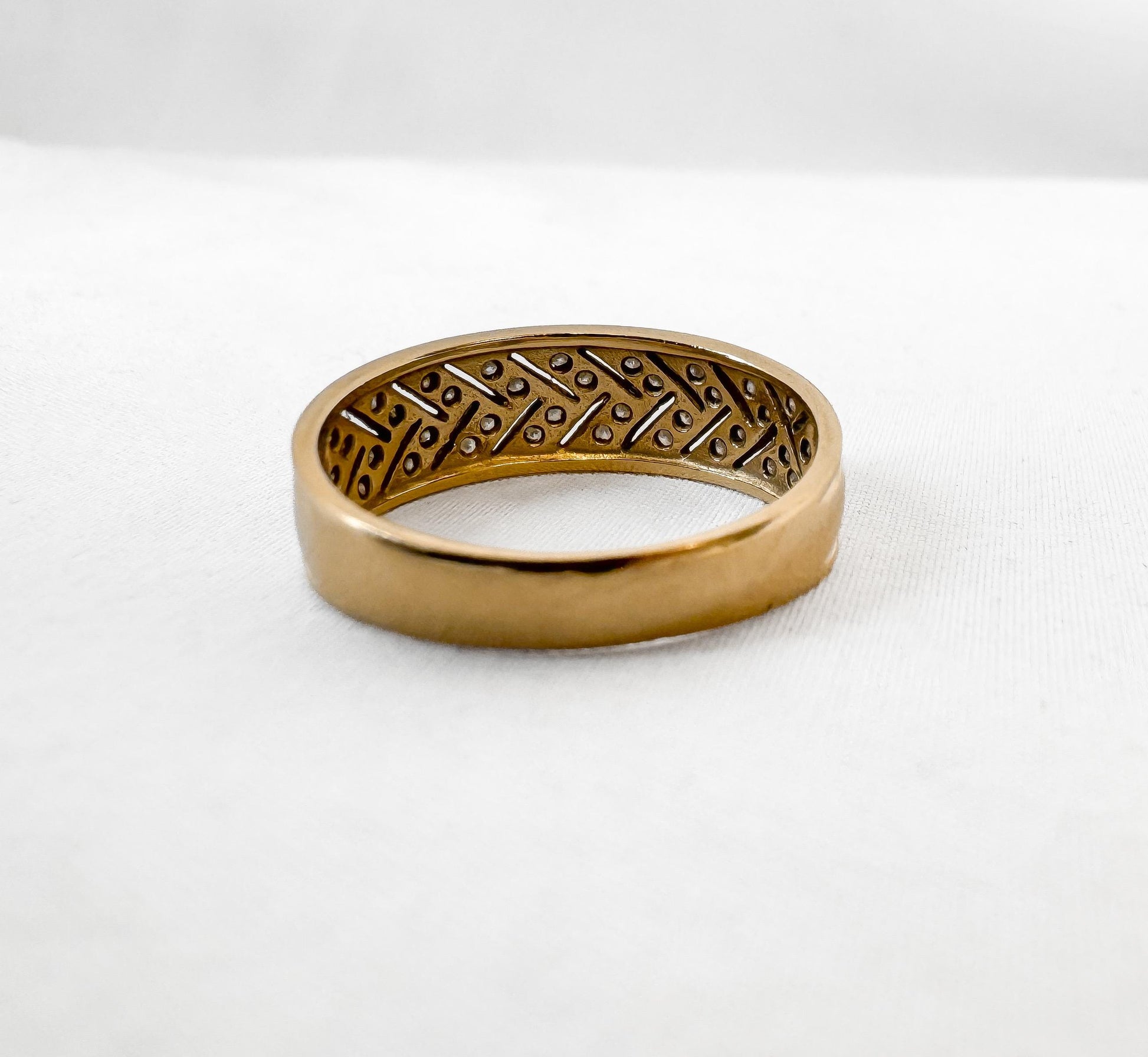 14K Yellow Gold Pave Diamond Unisex Band Ring, Sz. 10