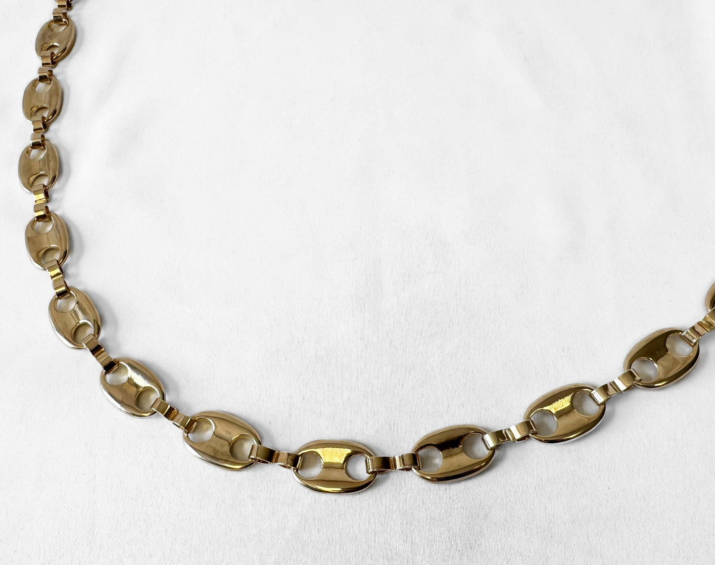 Vintage Gold Toned Metal Mariner Anchor "Gucci Puff" Adjustable Chain Link Belt
