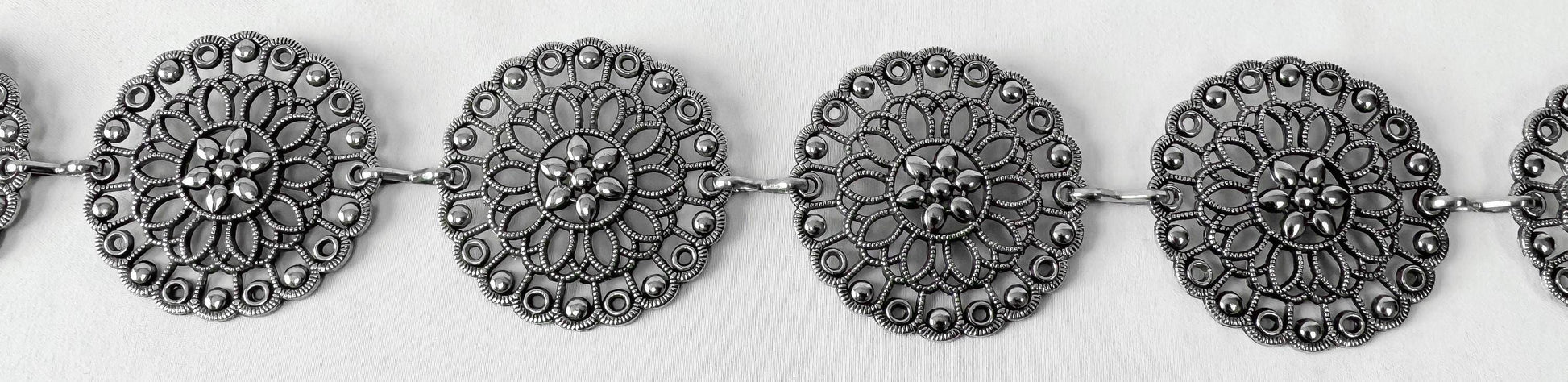 Vintage Silver Metal Floral Filigree Adjustable Chain Link Belt, Western Boho Style Accessories