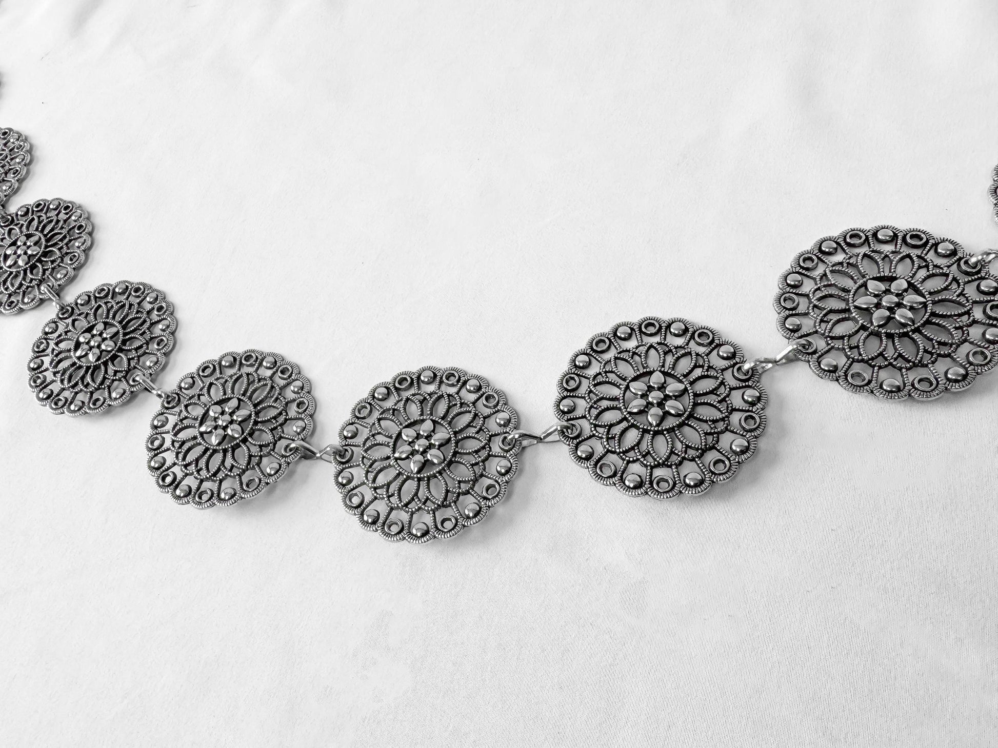 Vintage Silver Metal Floral Filigree Adjustable Chain Link Belt, Western Boho Style Accessories
