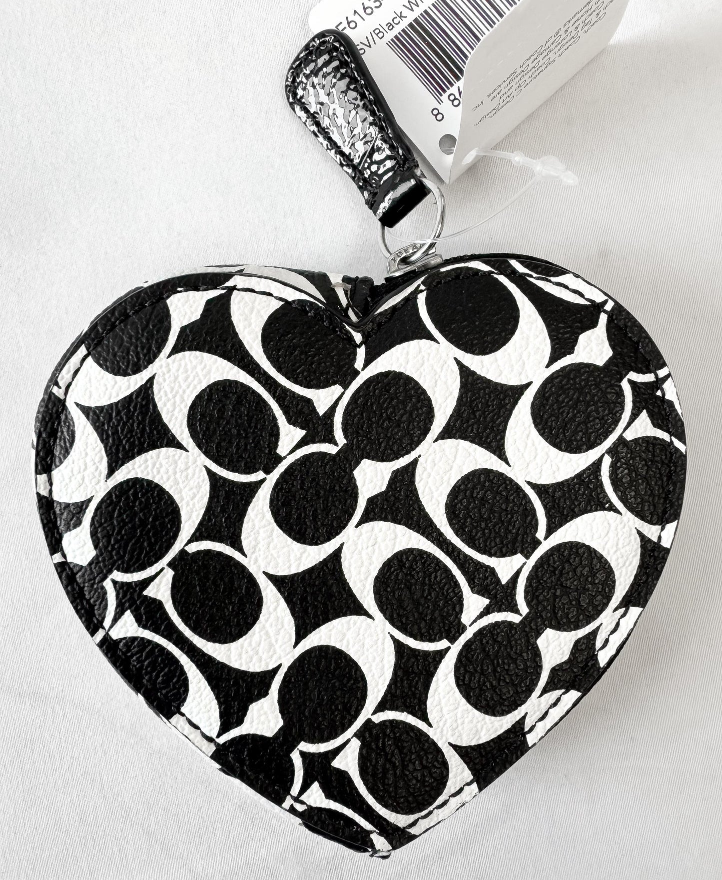 NWT Modern Coach Signature Black and White Heart Coin Purse