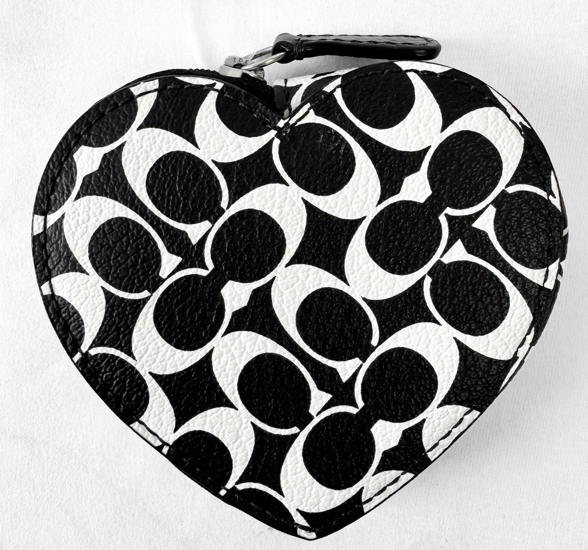NWT Modern Coach Signature Black and White Heart Coin Purse