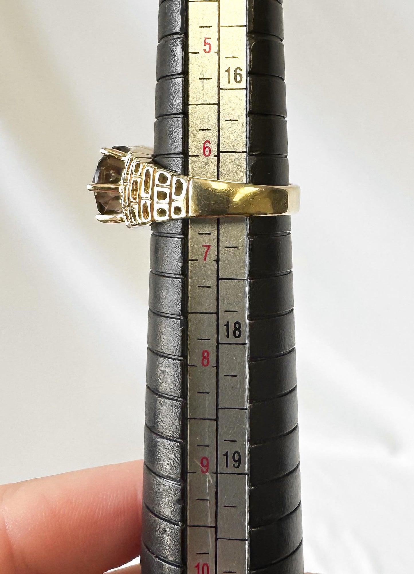 Vintage 10K Dason Yellow Gold Smokey Topaz Lattice Edge Ring, Sz. 5.25/5.5, Vintage Statement Brutalist Art Deco Cocktail Ring