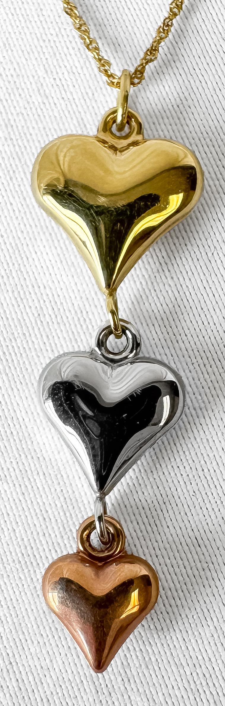 10K Turkey Tri Color Heart Dangle Pendant 18 Inch Necklace