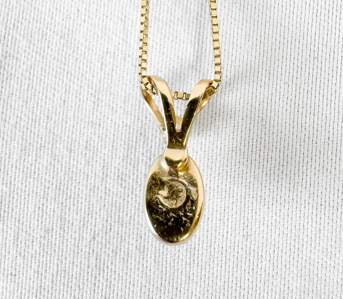 Vintage 14K Italy Mini Onyx Oval Diamond Pendant Box Chain Necklace, Approximately 17 Inches, Dainty Simple Minimalist Necklace