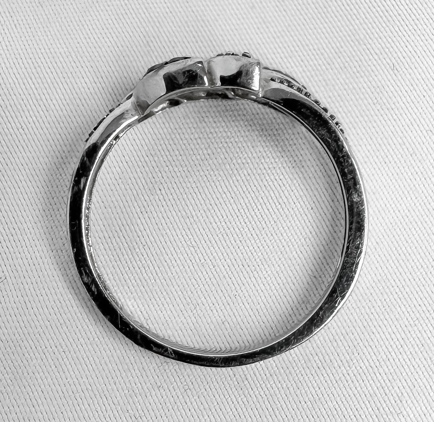 10K White Gold Black Diamond Leaf Ring, Sz. 7/7.25