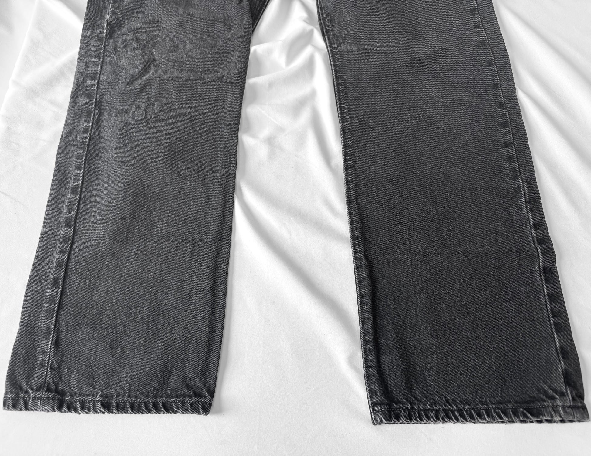 Vintage Levi's 505 Faded Washed Black Straight Leg Unisex Jeans, Sz. 34" x 29"