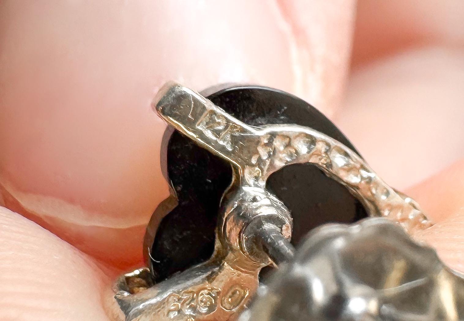 Vintage 925 12K RGC Black Hills Gold Onyx Leaf Detail Heart Stud Earrings