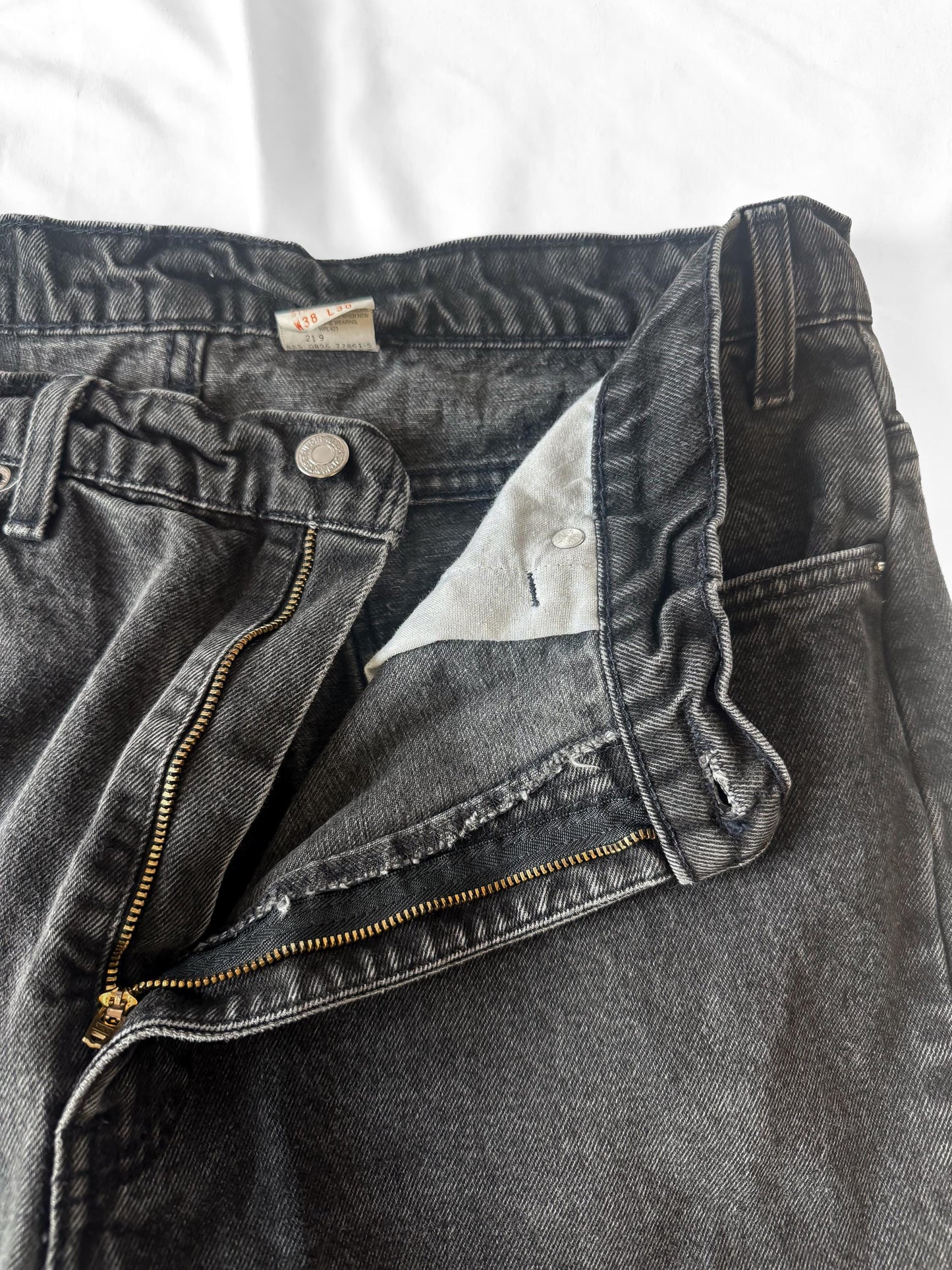 Vintage Levi's Orange Tab 505 Black Straight Leg Unisex Jeans, Sz. 37" x 29"