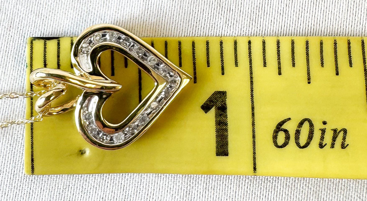 Vintage 10K Yellow Gold Round Diamond Heart 18 Inch Pendant Necklace