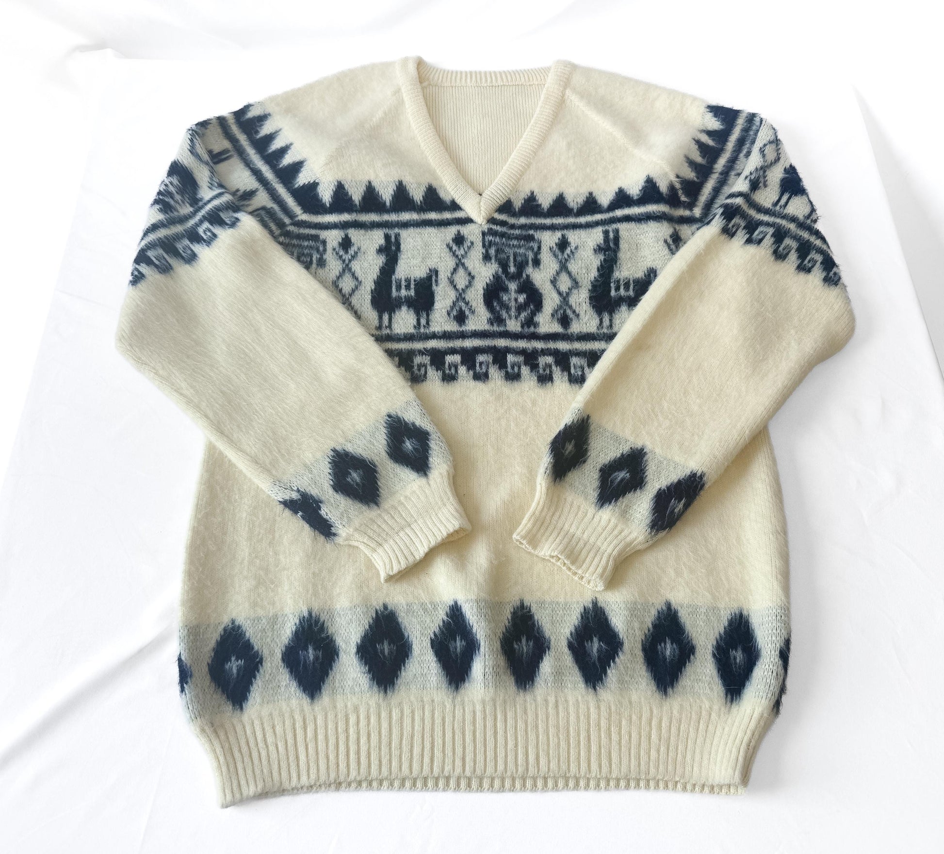 Vintage Cream Navy Alpaca Llama Andean Inca Geometric Print V-Neck Unisex Sweater, Approx. Men's Sz. L
