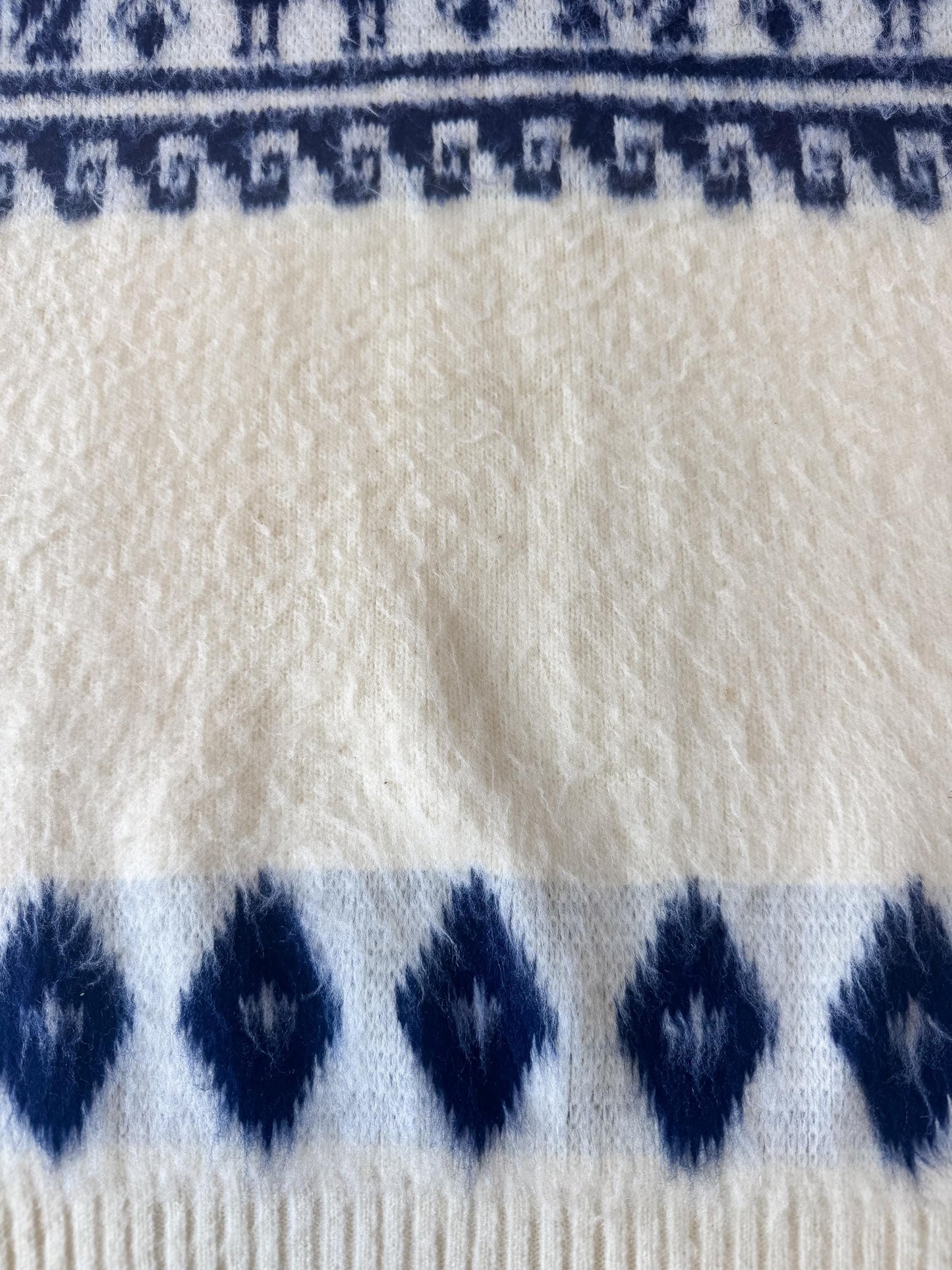 Vintage Cream Navy Alpaca Llama Andean Inca Geometric Print V-Neck Unisex Sweater, Approx. Men's Sz. L