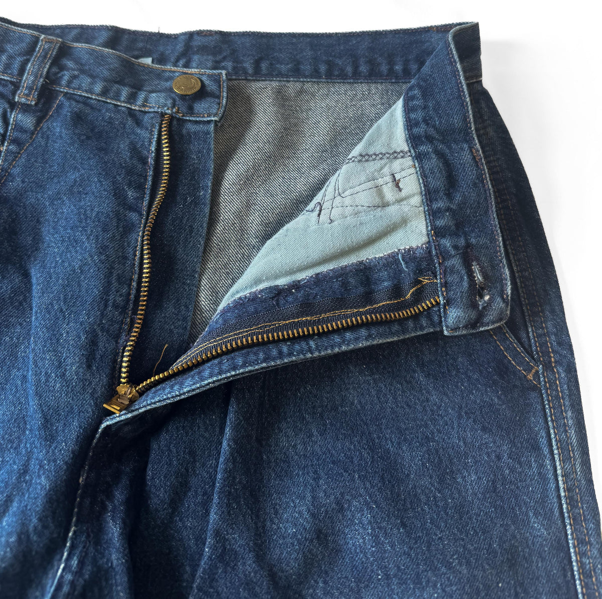 Vintage Rocky Mountain Medium Wash High Rise Pleated Front Tapered Jeans, Women's Sz. 28" x 32"