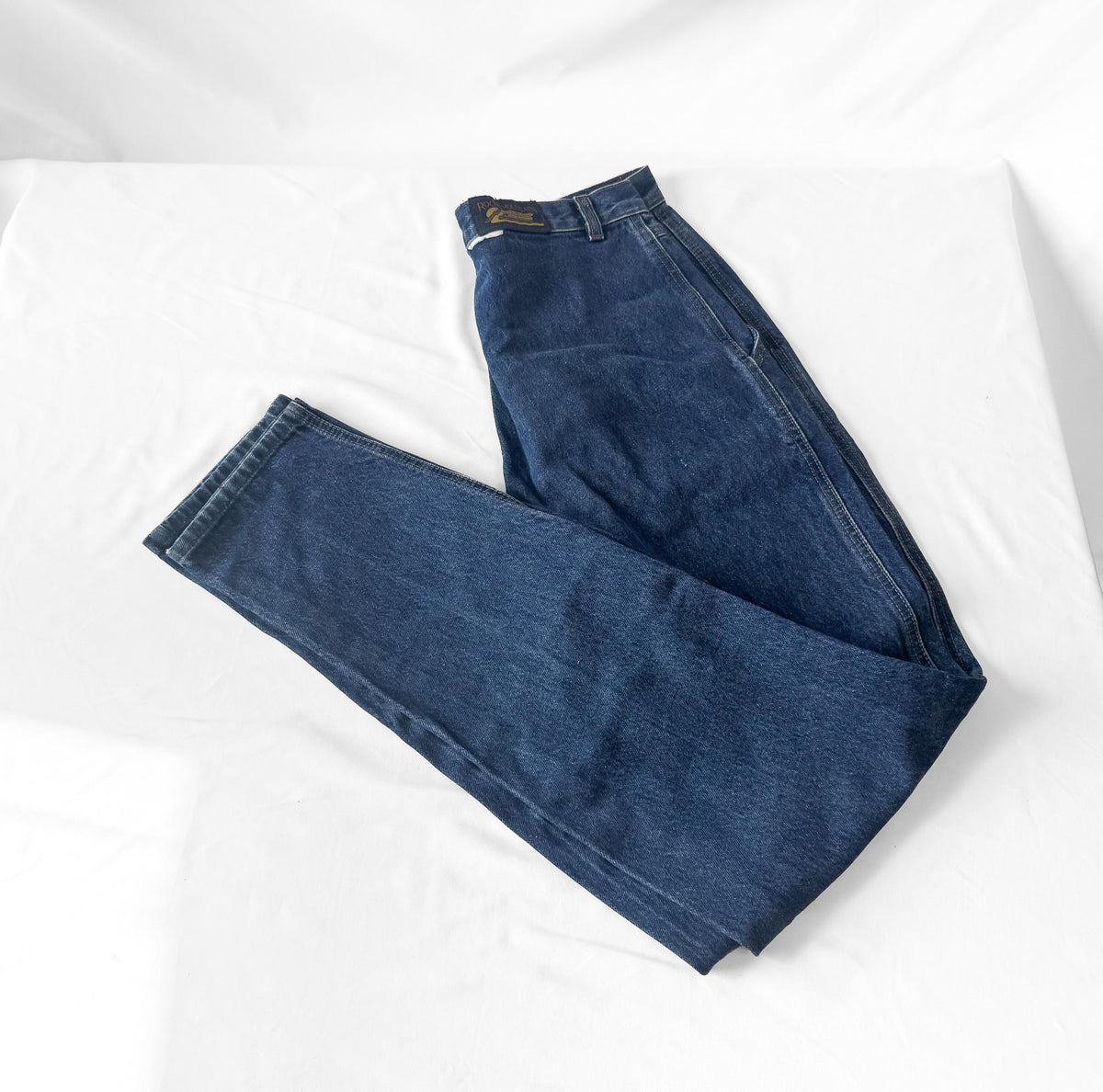Vintage Rocky Mountain Medium Wash High Rise Pleated Front Tapered Jeans, Women's Sz. 28" x 32"
