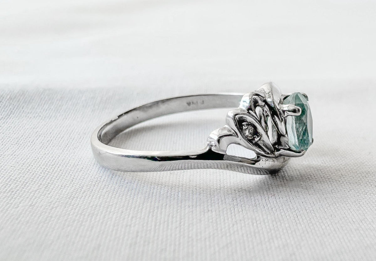 Vintage 14K White Gold Aqua Light Blue Oval Jadeite Diamond Accent Swirl Bypass Ring, Sz. 7