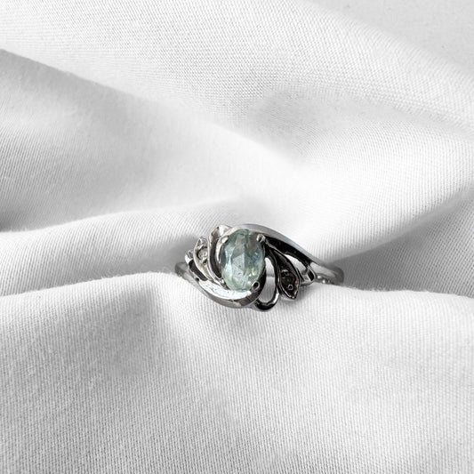 Vintage 14K White Gold Aqua Light Blue Oval Jadeite Diamond Accent Swirl Bypass Ring, Sz. 7