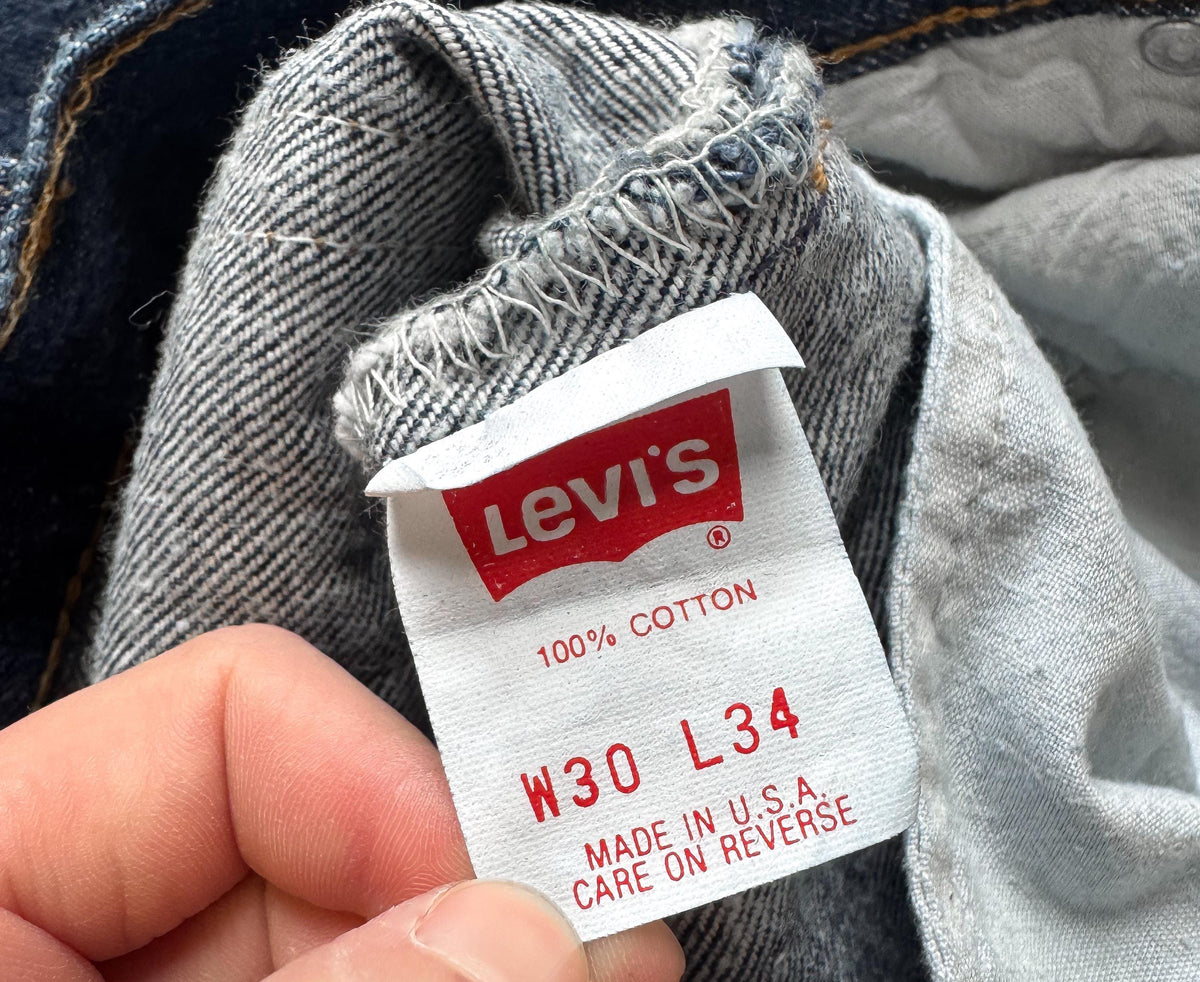 Vintage Levis 501 Medium/Dark Wash Straight Leg Button Fly Unisex Jeans, Sz. 28" x 34"
