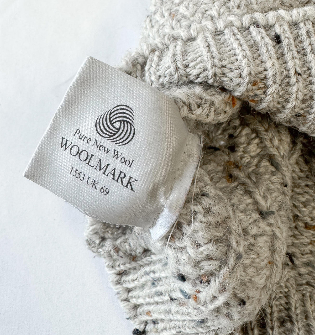 Vintage Gray/Beige Neutral Speckled Pure New Wool Knit Unisex Sweater, Men's Sz. L