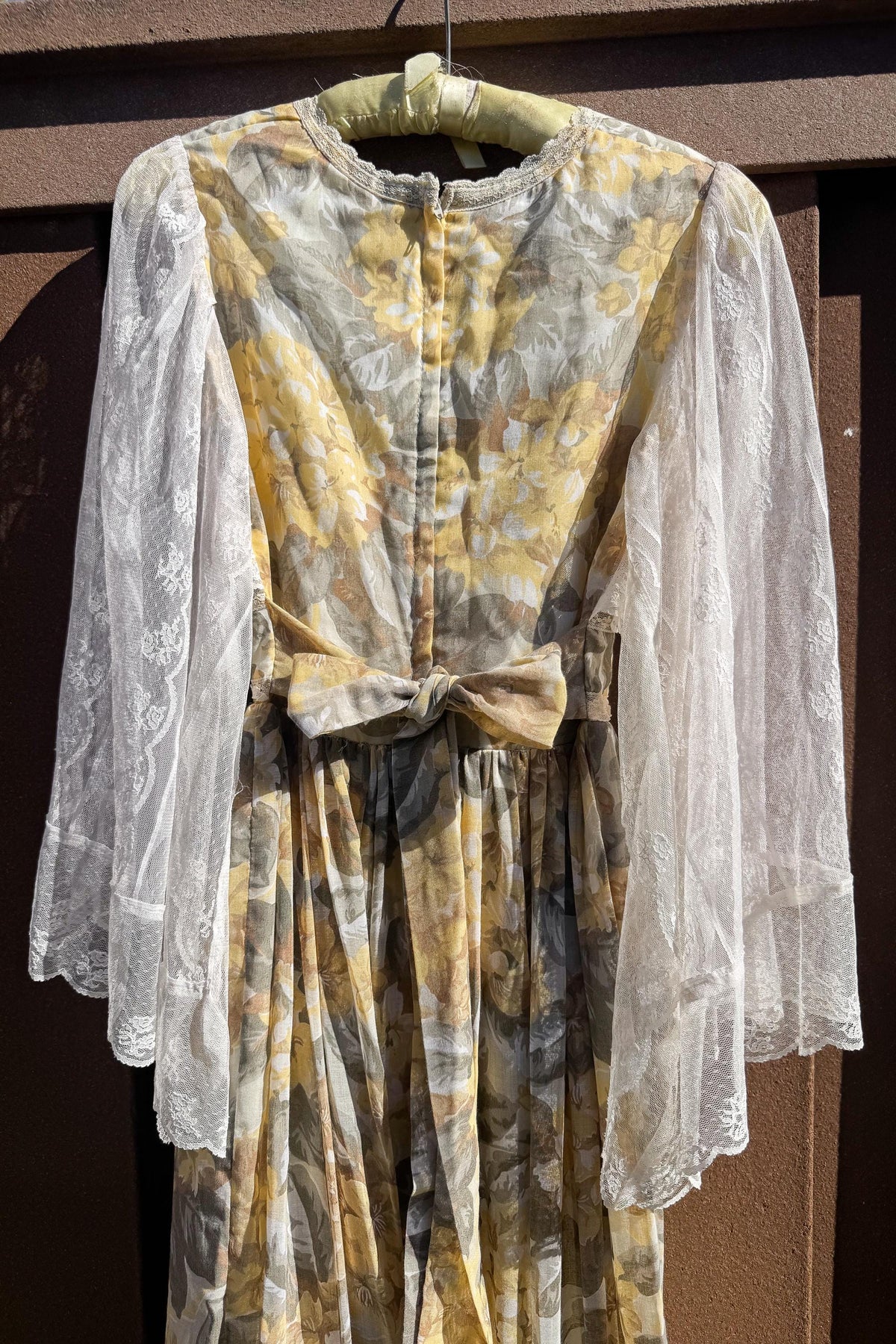 70s Gunne Sax Jessica McClintock Yellow Floral Angel Sleeve Lace Prairie Dress, Approx Womens Sz. 2-4, Coquette Cottage Core Whimsy Dress