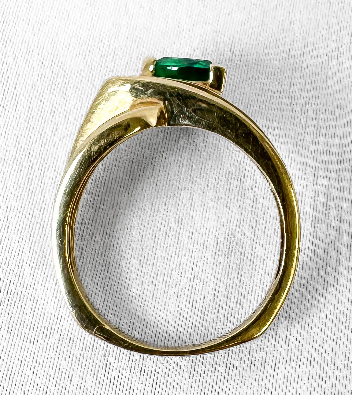 Vintage 10K Yellow Gold Emerald Ombre Trillion Cut Channel Diamond Accent Ring, Sz. 8.75/9, Estate Art Deco Cocktail Style Ring