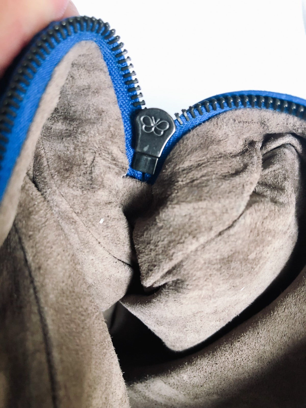 Authenticated Bottega Veneta Blue Woven Nappa Intrecciato Expandable Crossbody Bag